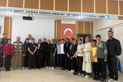 Burhaniye’de öğrenciler arasında bilgi yarışması yapıldı