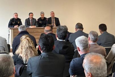 Burhaniye’de okul güvenliği toplantısı yapıldı