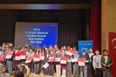 Burhaniyeli öğrenciler bölge üçüncüsü oldular