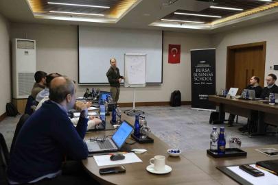 Bursa Business School’dan "Yapay Zeka ile Verimlilik Eğitimi"