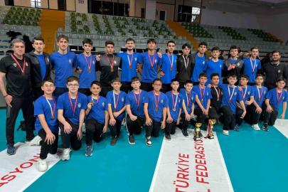 Bursa voleyboluna İnegöl Belediyespor imzası