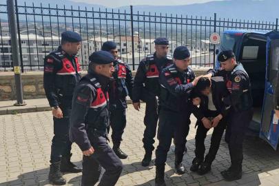 Bursa’da baba ve oğlunu öldüren zanlı adliyeye sevk edildi