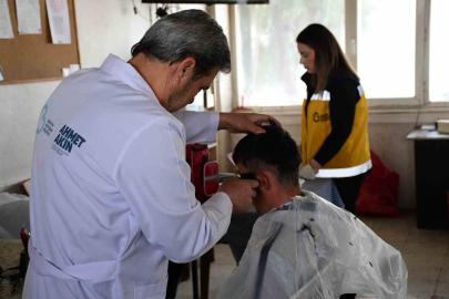 Büyükşehir Belediyesi, yakın berber ve evde bakım hizmetleri  vatandaşın yanında