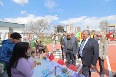 Büyükşehir’in çocuk kütüphanesinde ’Kayseri Kent Konseyi 23 Nisan’ etkinliği