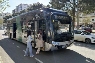 Büyükşehir’in elektrikli otobüsleri hizmete başladı