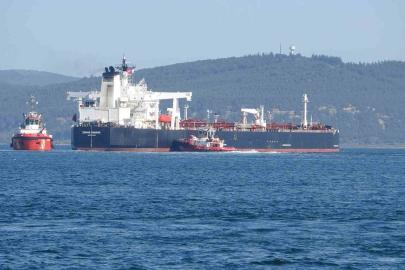 Çanakkale Boğazı’nda ham petrol tankeri sürüklendi