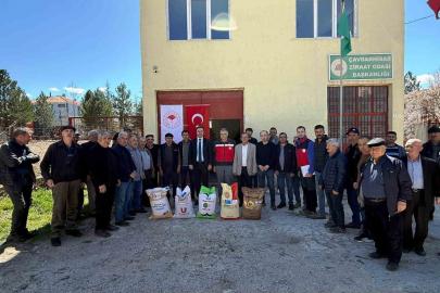 Çavdarhisar’da çiftçilere yüzde 50 ve yüzde 75 hibeli tohum dağıtıldı