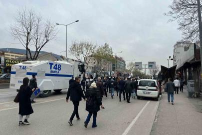 CHP’liler Ankara yolunu trafiğe kapatınca polis müdahale etti