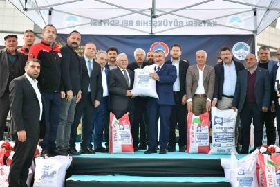 Çiftçiye 360 ton tohum dağıtıldı