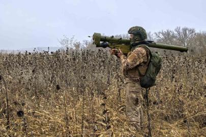 Çin’in İran’a silah sevkiyatına hazırlandığı iddiası