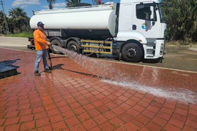 Çukurova Belediyesi’nden park ve yeşil alanlarda yoğun mesai