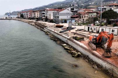 Dalgı kırıcı set Ulaşlı’da deniz taşkınlarına ’dur’ diyecek