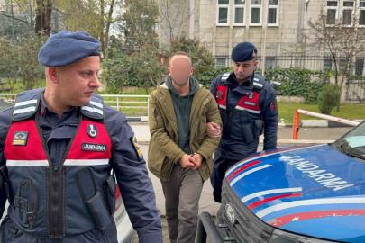 Define ararken yakalandı, hırsızlıktan gözaltına alındı