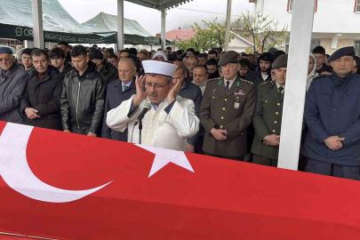 Deniz Astsubay Çavuş Aziz Bakıcı son yolculuğuna uğurlandı