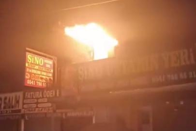 Diyarbakır’da lokanta alevlere teslim oldu