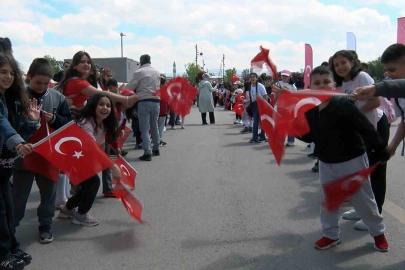 Dünya çocukları 23 Nisan için Menteşe’ye geliyor