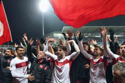 Dünya Kupası’na katılmayı hak eden Milliler, stattan ayrıldı