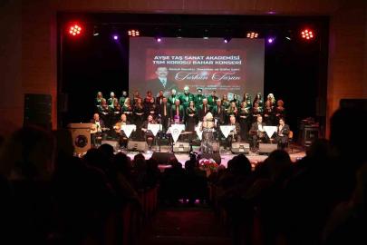 Düzce’de Türk sanat müziği konseri ilgi gördü