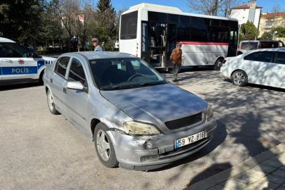 Edirne’de minibüs ile otomobil çarpıştı: 1 yaralı