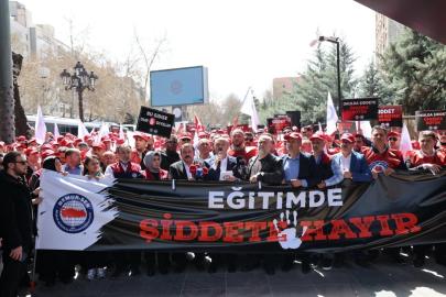 Eğitim-Bir-Sen Genel Sekreteri Yavuz: "Eğitimciler, şikayet edilen, darbedilen insanlara dönüştürüldü"