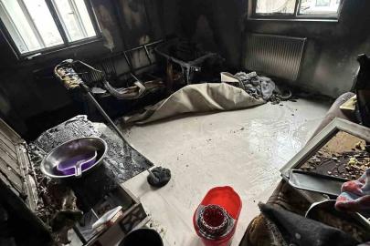 Elektrik konağından çıkan dairedeki yangın söndürüldü