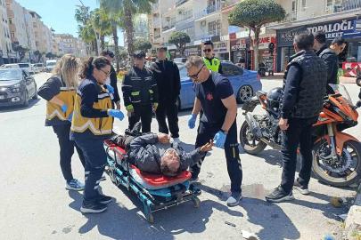 Elektrikli bisiklet ile motosikletin çarpışma anı kamerada: 3 yaralı