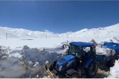 Faraşin Yaylası’nda göçerlerin zorlu dönüşü: Karı hesaba katmayınca mahsur kaldılar