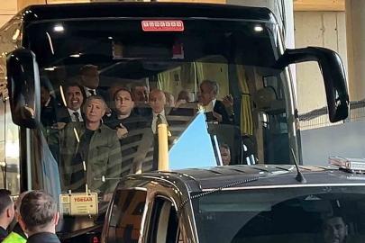 Galatasaraylı yöneticiler, Fenerbahçeli yöneticileri karşıladı