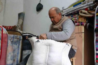 Gaziantep’te 45 yıllık semerci ustası mesleğini yaşatmaya çalışıyor