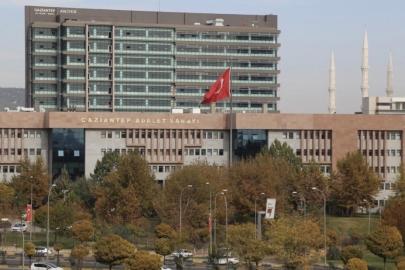 Gaziantep’te eşinin yüzünü taşla ezip darbeden sanık ağır cezada yargılanacak