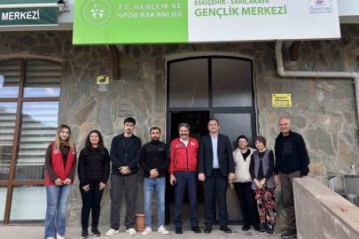 Gençlik ve Spor İl Müdürü Sarıcakaya Gençlik Merkezi’ni ziyaret etti