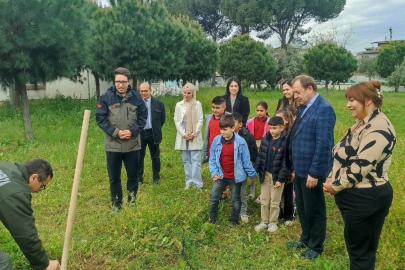 Germencik’te özel öğrenciler Orman Haftası’nda fidan dikti