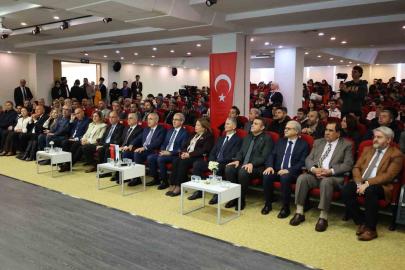 GİBTÜ’de "Mehmet Akif ve Çanakkale Ruhu" konferansı gerçekleştirildi