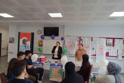 Gördes Huzurevi’nde hem sağlık taraması hem moral etkinliği