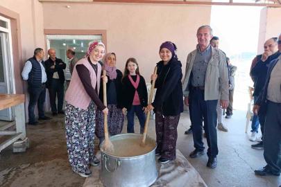 Gördes Tepeköy’de asırlık hayır geleneği binleri buluşturdu
