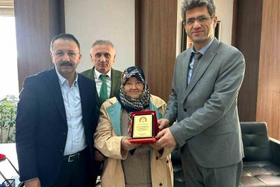 Gurbetçi anne ve oğlundan memleketine sağlık desteği