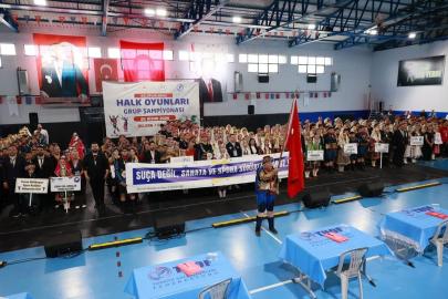Halk Oyunları Şampiyonası Buldan’da renkli görüntülere sahne oldu