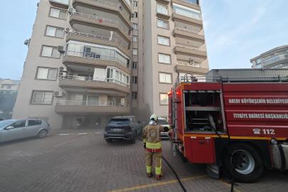 İskenderun’da binanın bodrum katında yangın çıktı