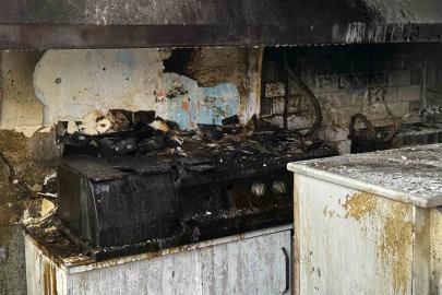 İşletmeci dışarıdayken dükkanında yangın çıktı