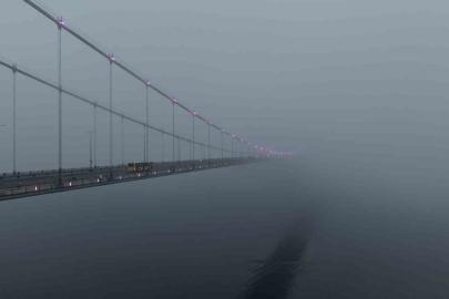 İstanbul Boğazı’nda sis etkili oluyor