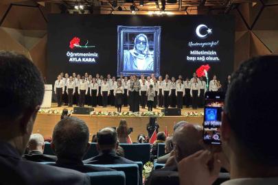 İstanbul’da 23 Nisan coşkusu Devlet Arşivleri Osmanlı Arşivi Külliyesi’nde törenle kutlandı