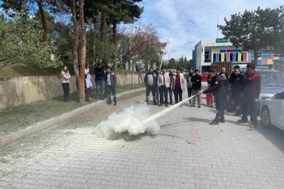 İtfaiye ekiplerinden hastane personeline yangın eğitimi