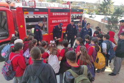 İtfaiye ekiplerinden öğrencilere eğitim