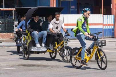 İzmir’de Bisicab dönemi başlıyor