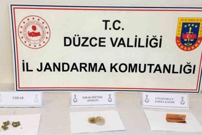 Jandarma uygulamasında 8 kişi uyuşturucu maddeyle yakalandı