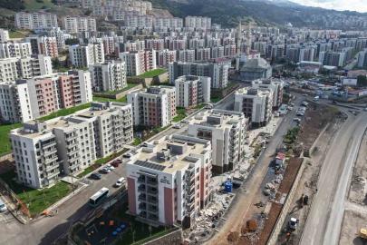 Kahramanmaraş’ta depremzedeler Doğukent’teki yuvalarına taşınıyor