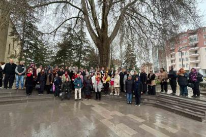 Karaman’a gelen turistler şehrin tarihi yerlerini gezdi