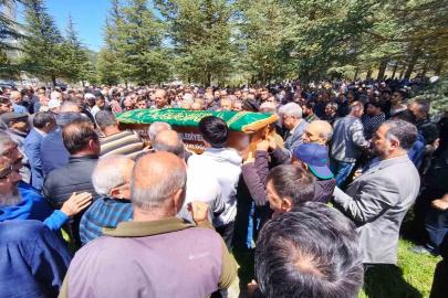 Kazada hayatını kaybeden kamyon sürücüsü son yolcuğuna uğurlandı