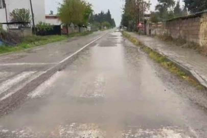 Kazaların eksik olmadığı yola muhtar ve yaralı vatandaş çözüm istedi