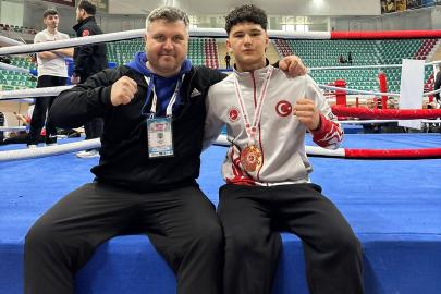 Kick Boks Türkiye Şampiyonası’nda Salihli’ye gurur veren başarı